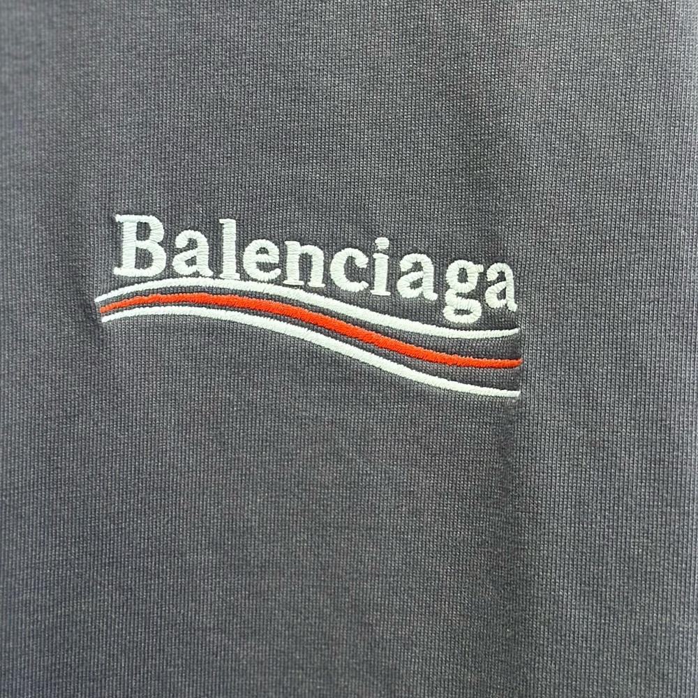 Campaign Logo Small Fit Cotton Graphic Tee - Picture 3 of 8